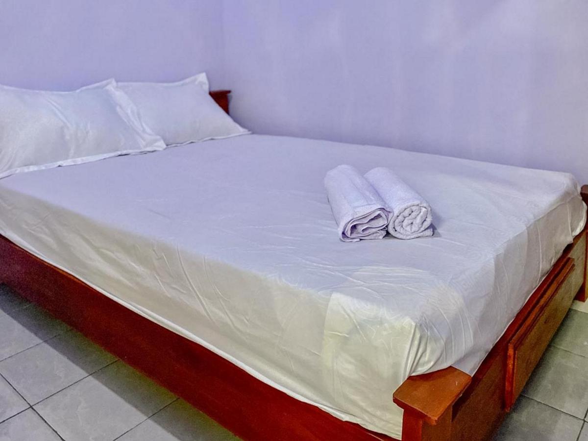Hotel Griya Asri Syariah Mitra Reddoorz Rogojampi Exterior foto